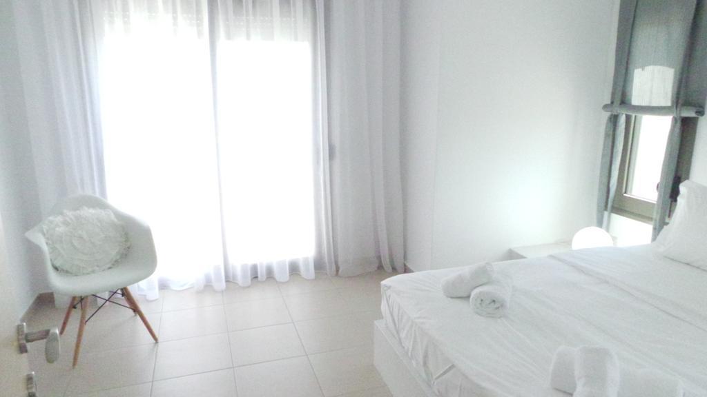 Niovi Boutique Apartments Afytos Bagian luar foto