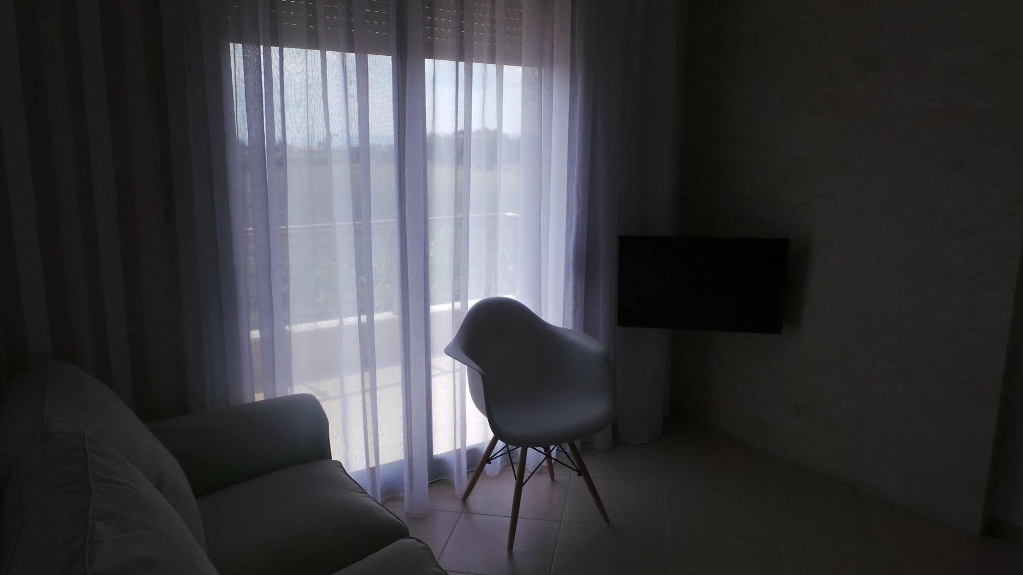 Niovi Boutique Apartments Afytos Bagian luar foto