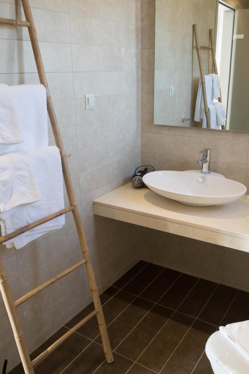 Niovi Boutique Apartments Afytos Bagian luar foto