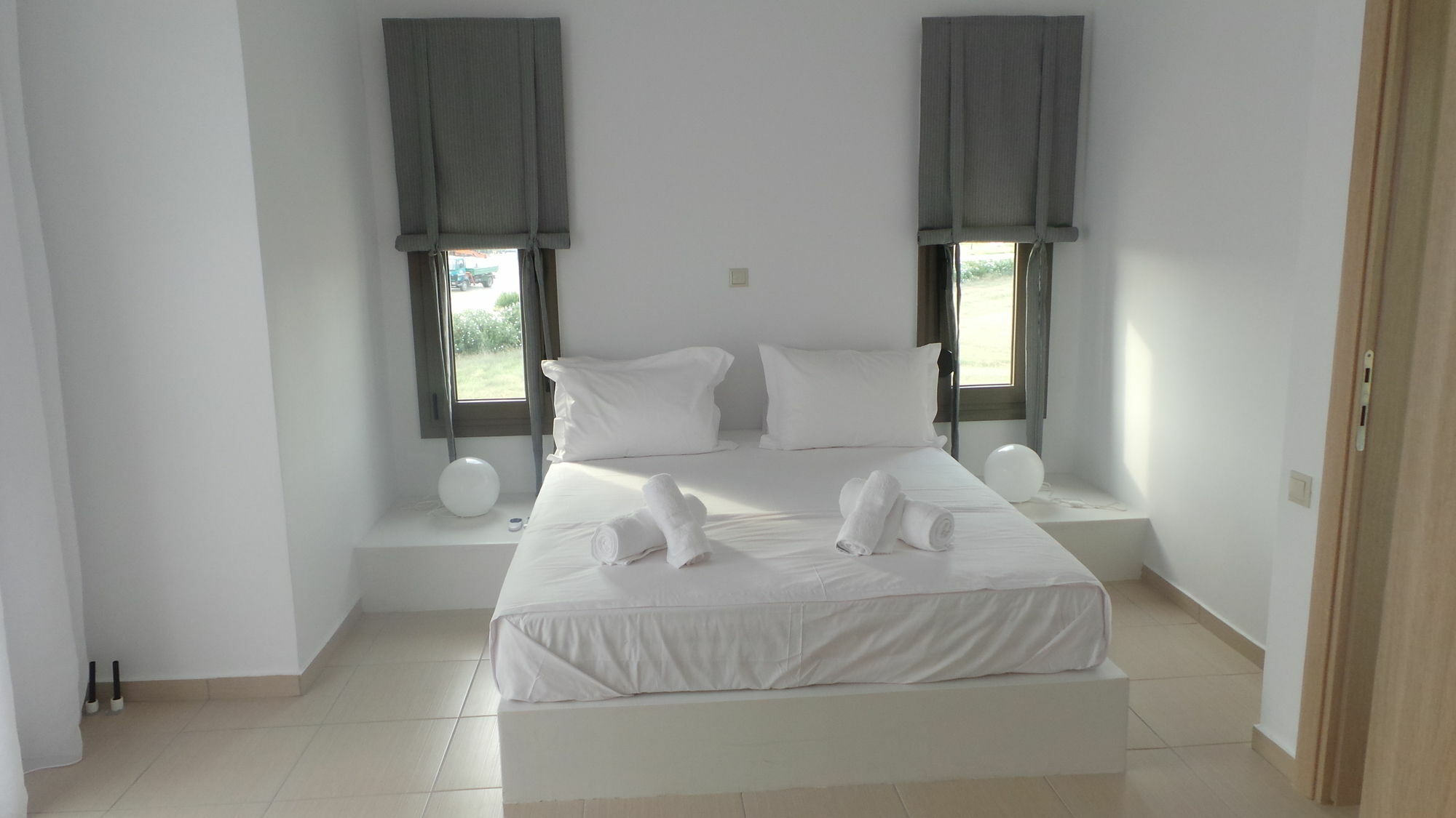 Niovi Boutique Apartments Afytos Bagian luar foto